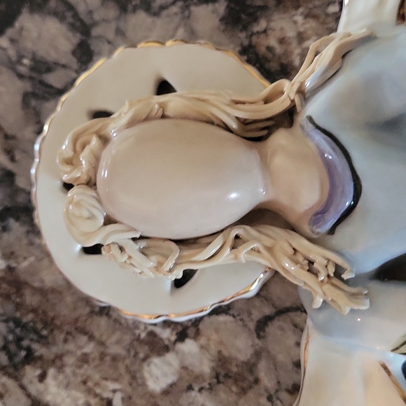 Blur Skies Ceramic Angel - Picture 2 of 5